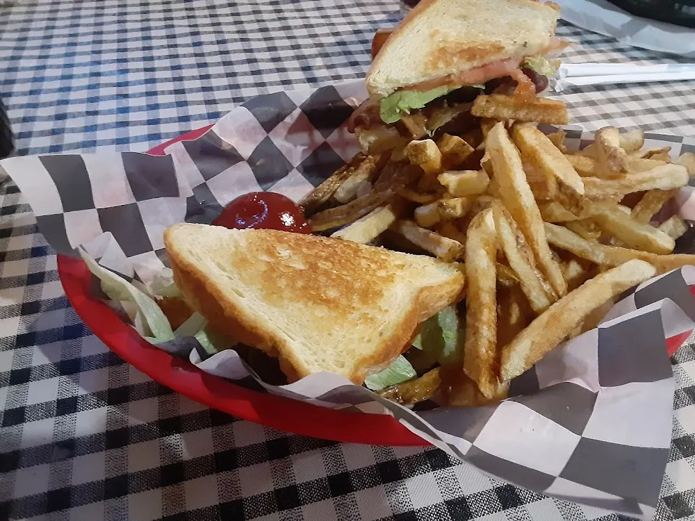 blt Sandwich with French Fries